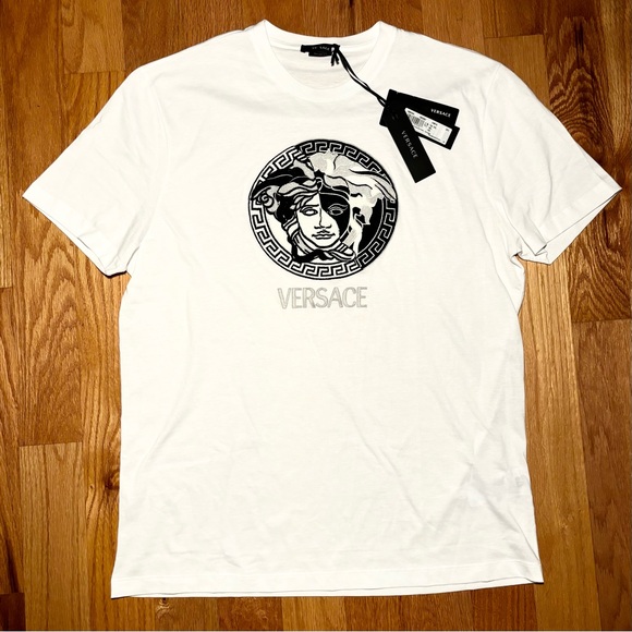 Versace Runway Embroidered Medusa Tshirt, Brand New 🔥 - Picture 1 of 6
